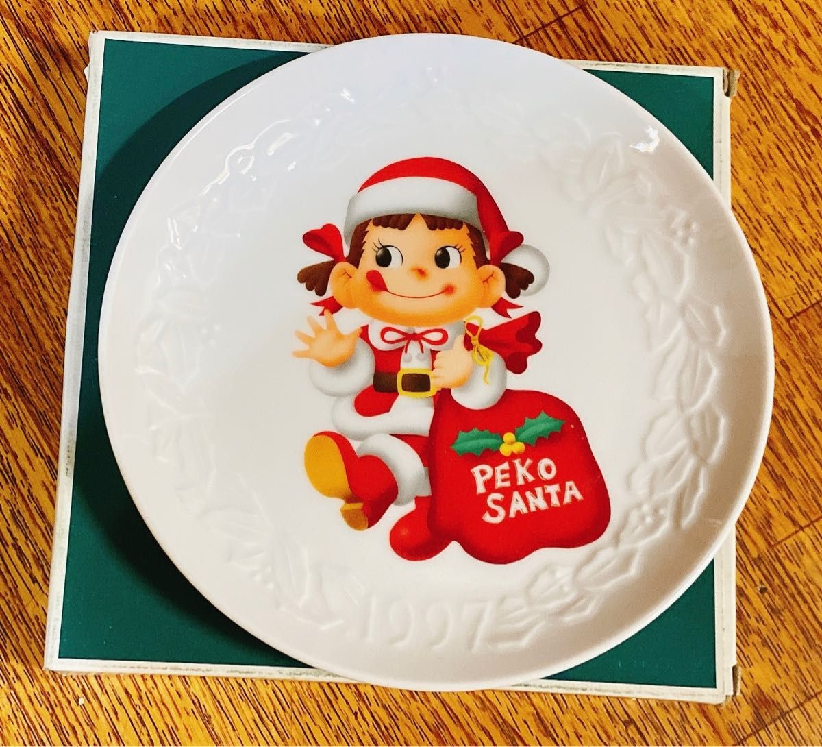 不二家ペコちゃん ポコちゃん クリスマスプレート3枚セット 不二家ペコちゃん ポコちゃん クリスマスプレート3枚セット