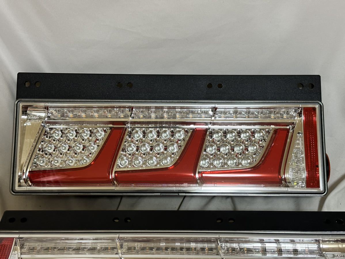 小糸3連ledテールランプ ノーマルターン - 通販 - guianegro.com.br