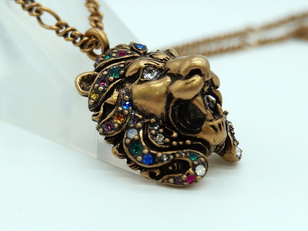☆ 【美品】 GUCCI ライオン ゴールドネックレス ラインストーン