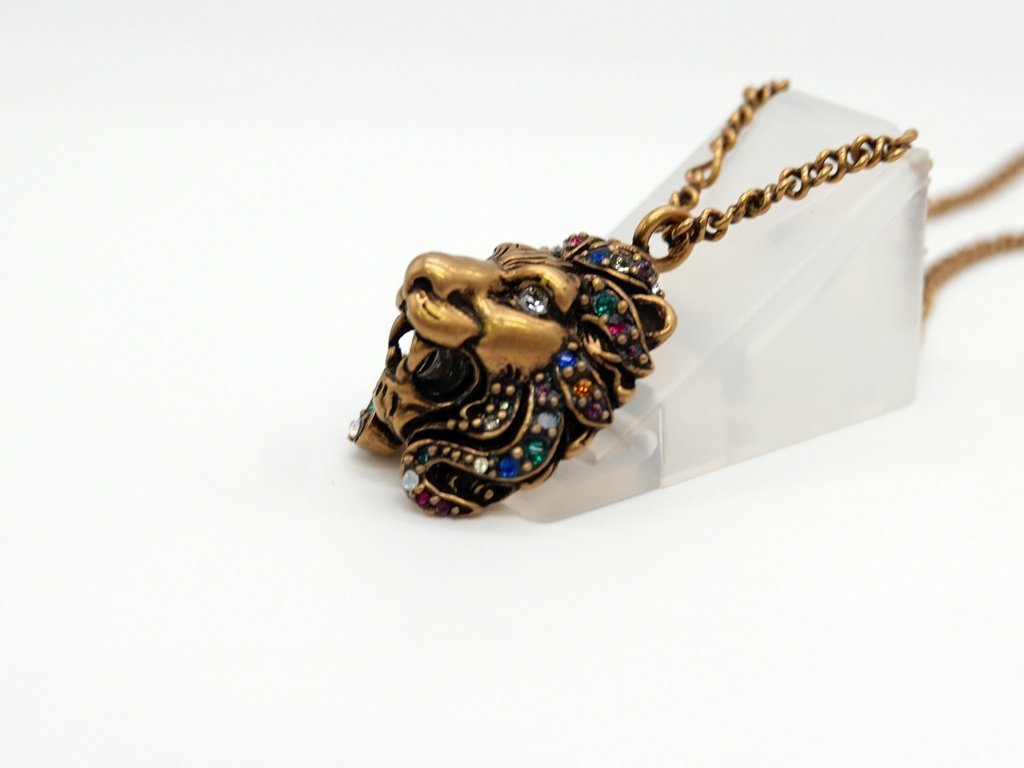 ☆ 【美品】 GUCCI ライオン ゴールドネックレス ラインストーン