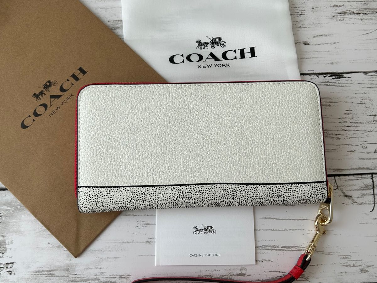 新品未使用】COACH コーチ長財布 ディズニーホワイトストラップ付き