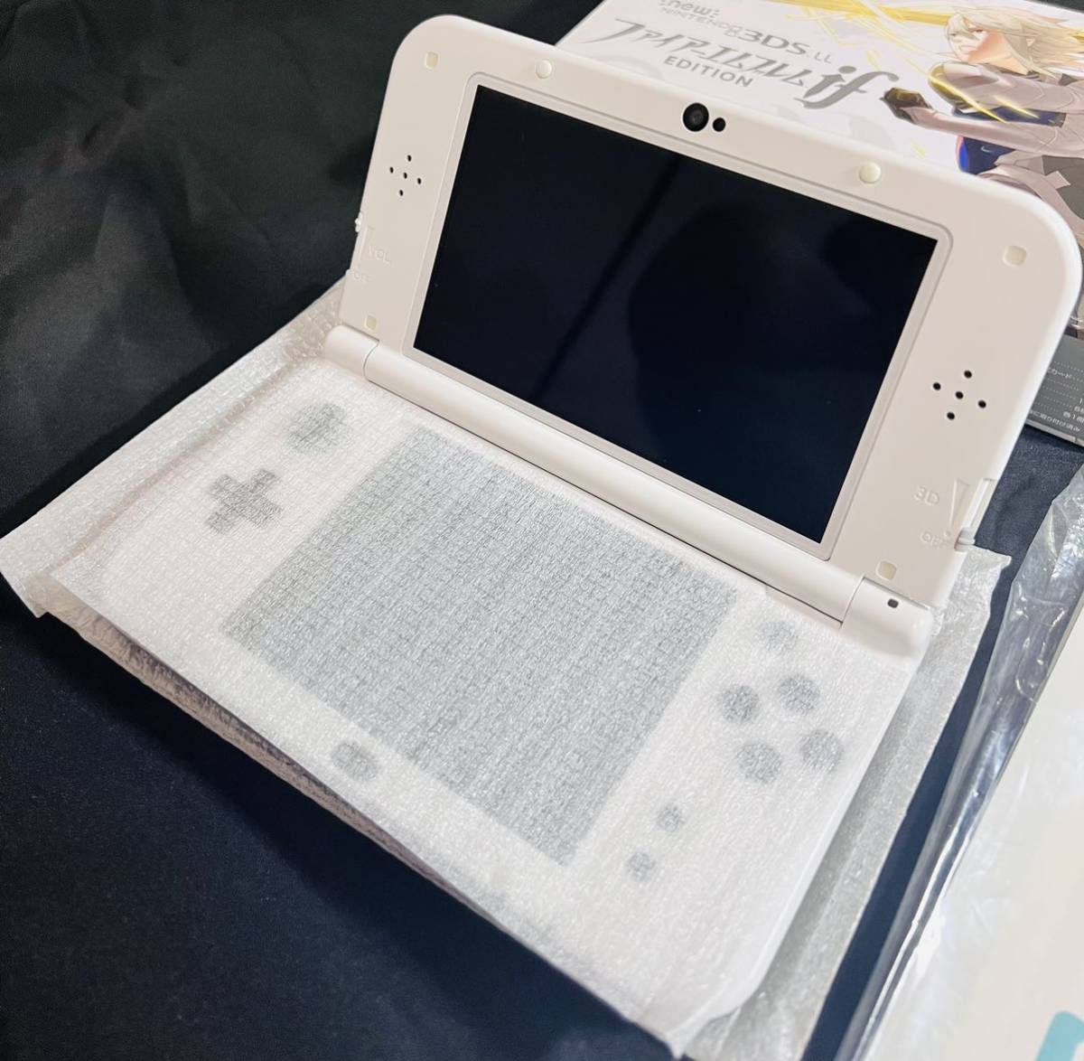 美品Newニンテンドー3DS LL ファイアーエムブレムif エディション