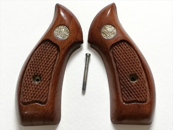 S&W社純正 M36他、Jフレーム用 ラウンドバット マグナ 木製グリップ 黒