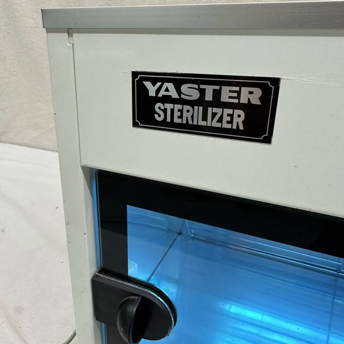 YASTER STERILIZER ヤスター ステリライザー 殺菌線消毒保管庫 紫外線消毒器 GL10Wの画像3