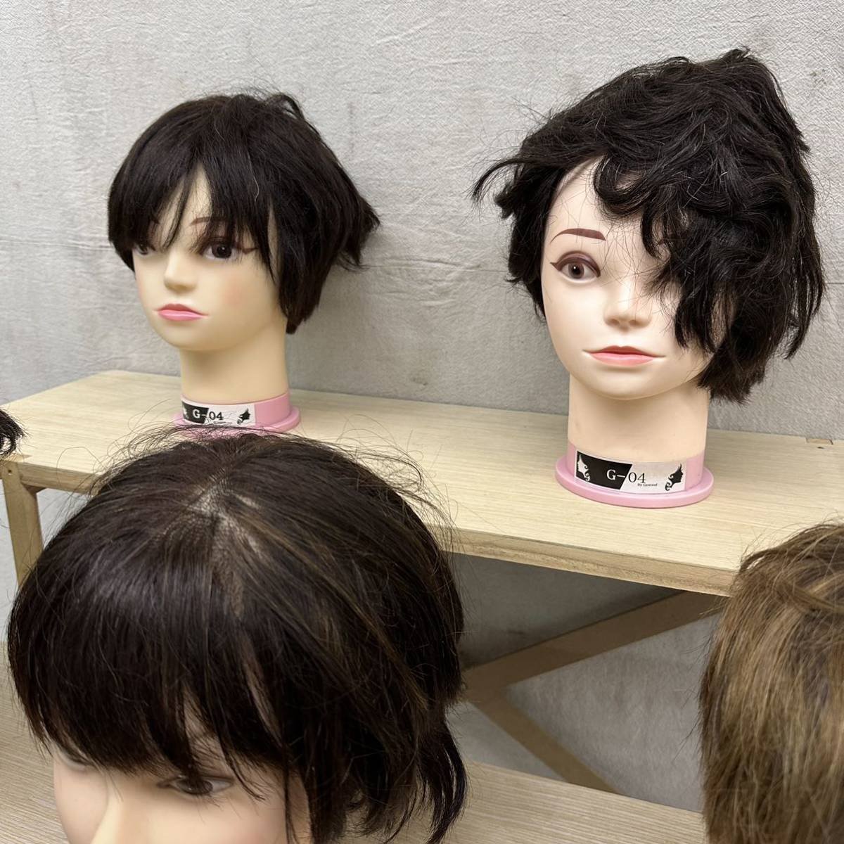 1 カットウィッグ マネキン ウィッグ 美容師 美容学生 練習用 8体 セット売り ヘアーマネキン サロン用品 理容師