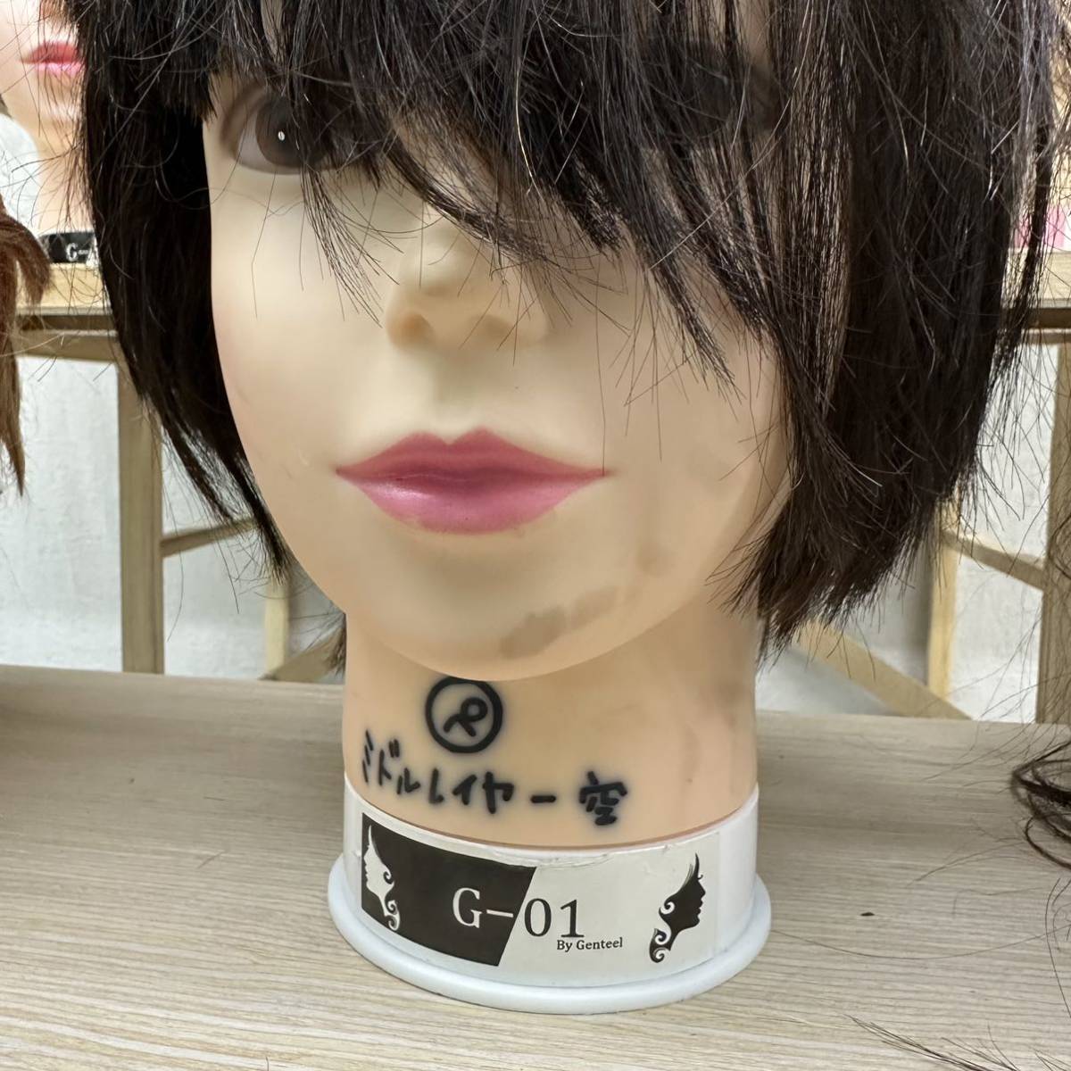 3 カットウィッグ マネキン ウィッグ 美容師 美容学生 練習用 8体 セット売り ヘアーマネキン