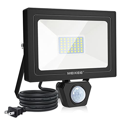 MEIKEE 最新簡易型 人感センサーライト LEDセンサーライト 防犯ライト 30W 100V 2600LM 6畳 明るい 省エネ 6500K 白色 夜点灯_画像1