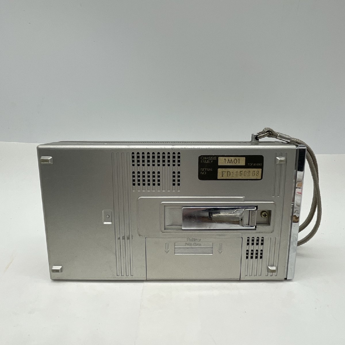 ナショナル マイクロテレビ ラジオ TV UHF VHF ジャンク TR-1010 National ポータブルテレビ 昭和レトロ 松下電器 1981年製の画像5