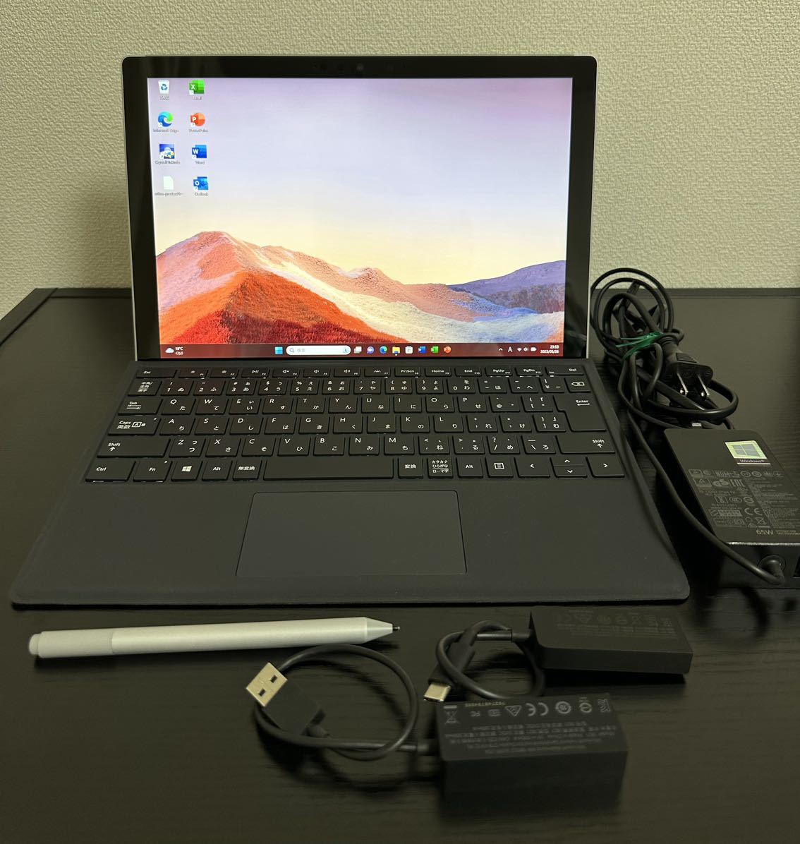 美品】累積142 Surface Pro7 i5 8GB 256GB Office | www.annugeo.com