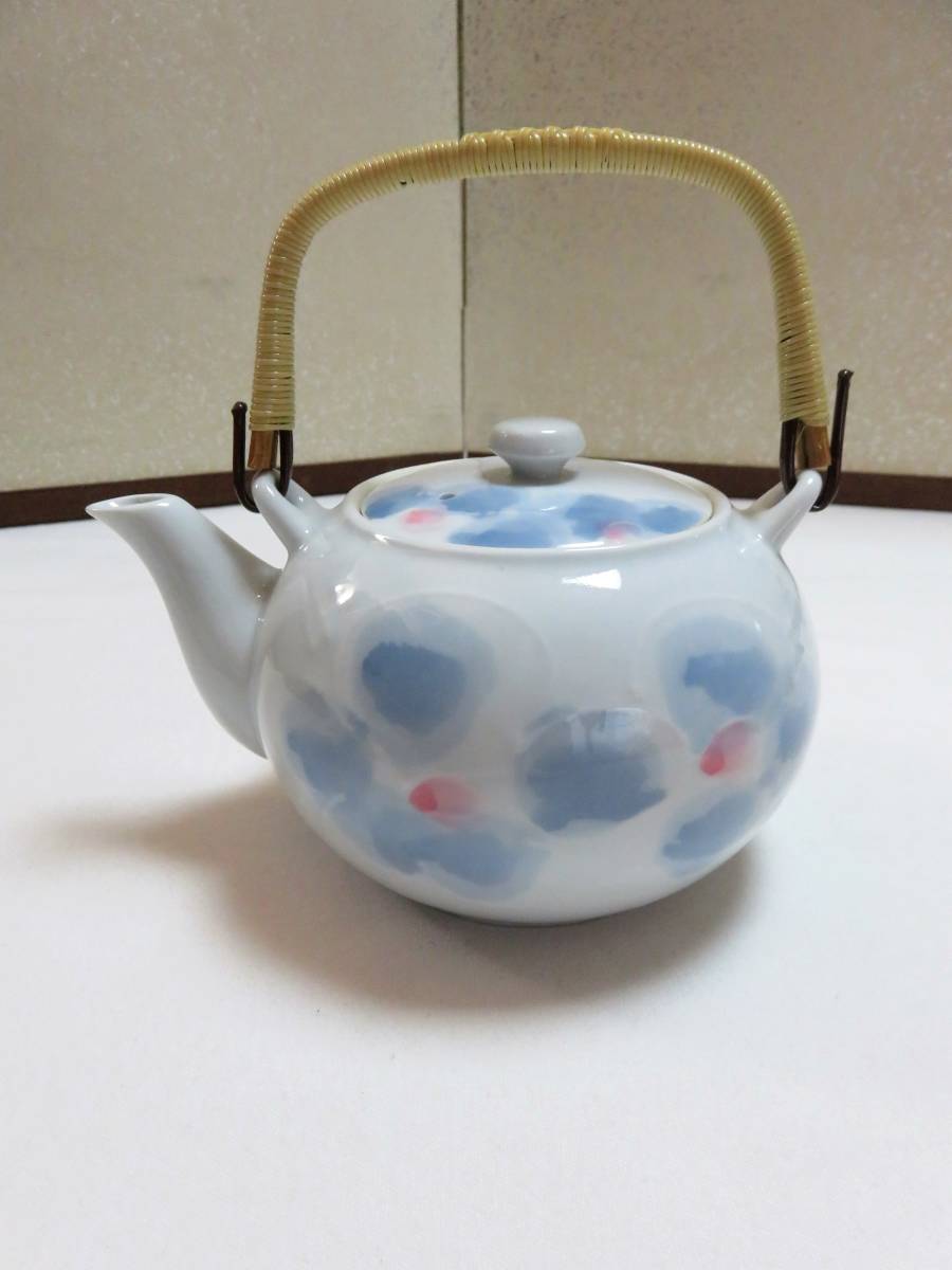 ★未使用の品★【 　①　有田焼　 華泉　　急須・ 蓋付き湯呑 (花柄)　　　6点セット　】　_画像7