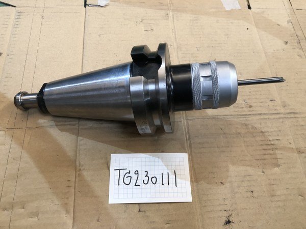 TG230111 NIKKEN/日研 BT50-C20-105 ミーリングチャック 立マシニング VM53R から外しました。