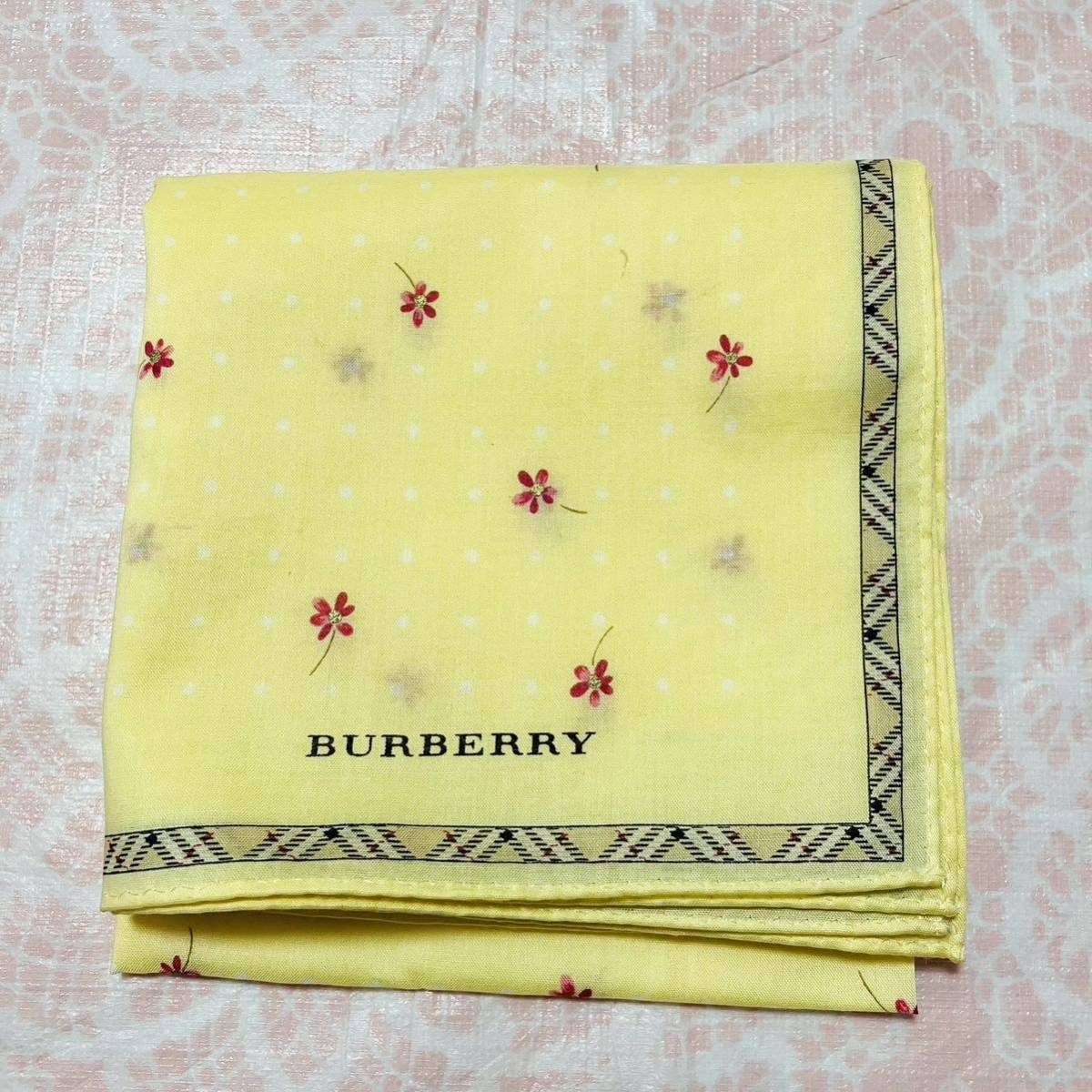 【希少】新品/BURBERRY/ポーチ/ハンカチ/正規品/綿100%/未使用/即決あり/匿名発送/バーバリー/ノバチェック/バニティ/化粧/女性用/黄色_画像5