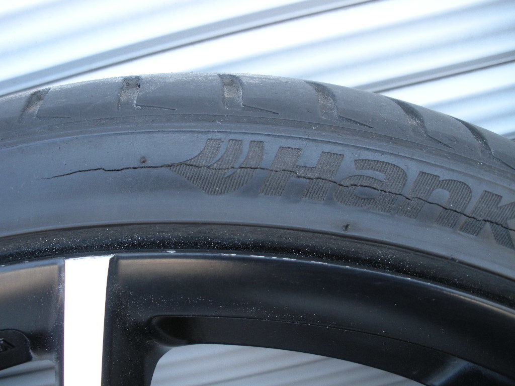 M'zスピード 19インチ 8J 215/35/19 4本セット プリウス 50