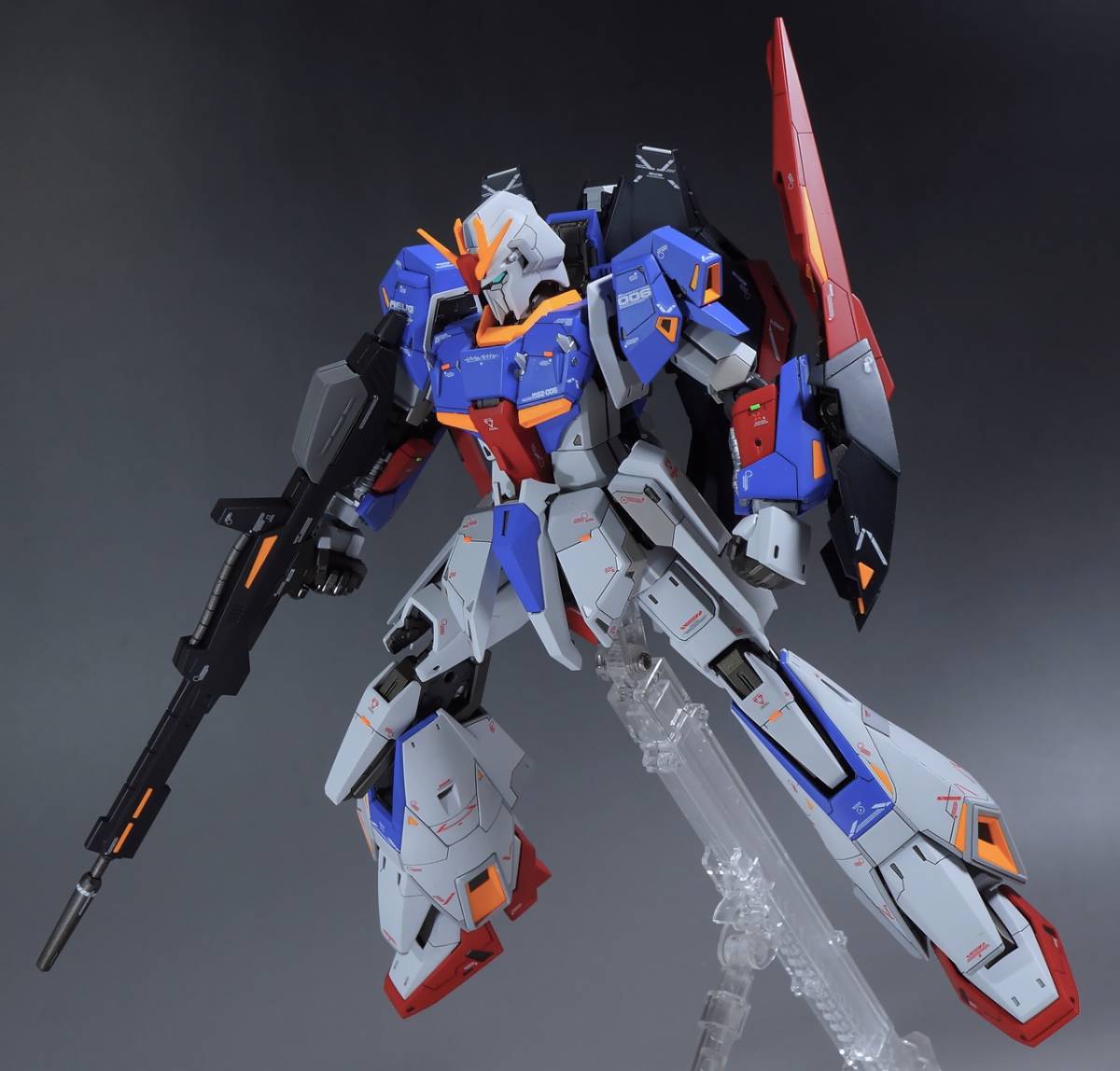 MG 1/100 ZガンダムVer.Ka 改修塗装済み完成品_画像2