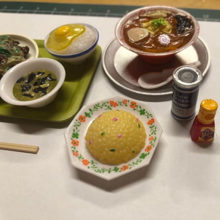 リーメント 夕やけ食堂 レバニラ定食で精をつける！ おばちゃんしょうゆね！ ラーメン 寄せ集め ドールハウス ミニチュア 送料無料_画像2