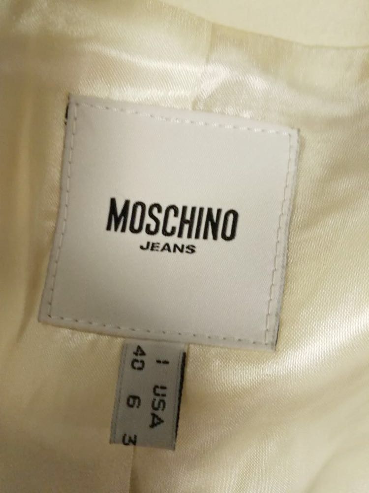 ○ 高級 MOSCHINO Jeans モスキーノ レディース クリームホワイト ファー装飾 コート アウター 上着 36表記_画像3