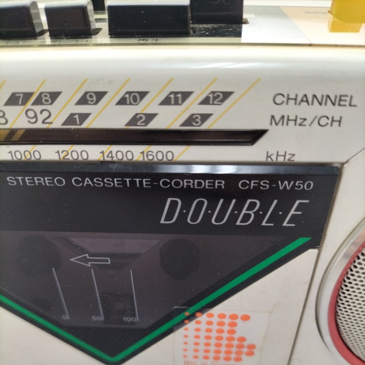 昭和レトロ ソニー SONY CFS-W50 ラジオカセットレコーダー 通電のみ確認 アダプターあり アンティーク 当時物 ラジカセ 保管品の画像3