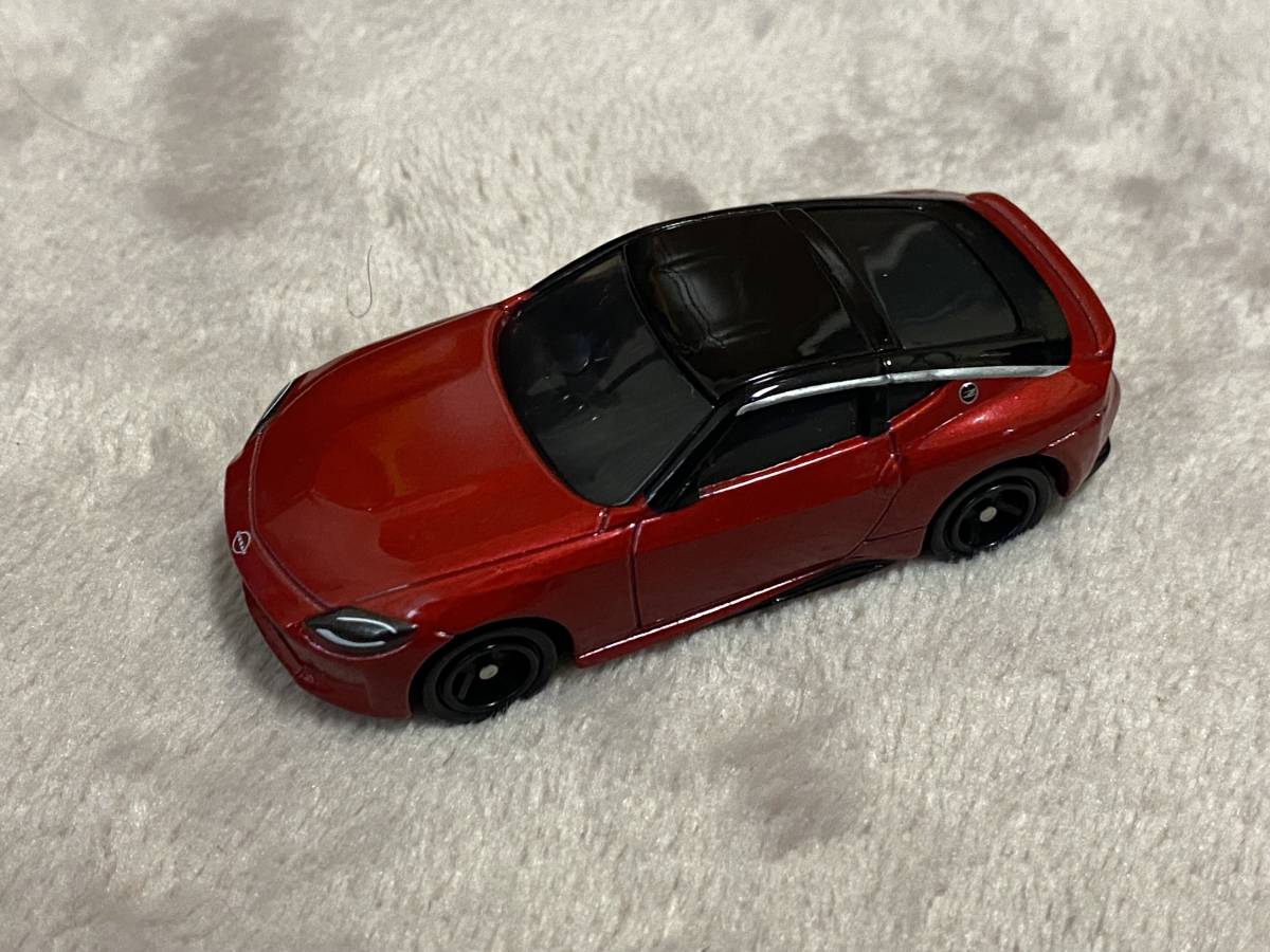 新品未開封】トミカ フェアレディZ(カーマインレッド) 日産