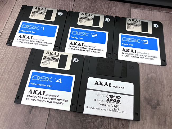 ■AKAI MPC3000 サンプラー メモリ16MB 取扱説明書・フロッピー・元箱付き アカイ 赤井電機■ 8