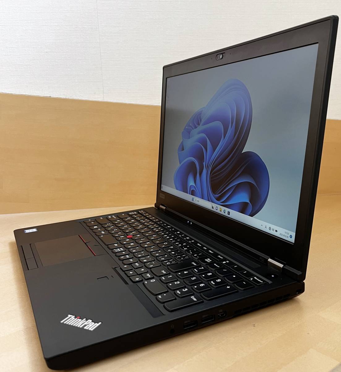 美品 Lenovo ThinkPad P52 Core i7 8750H 16GB NVMe 512GB NVIDIA