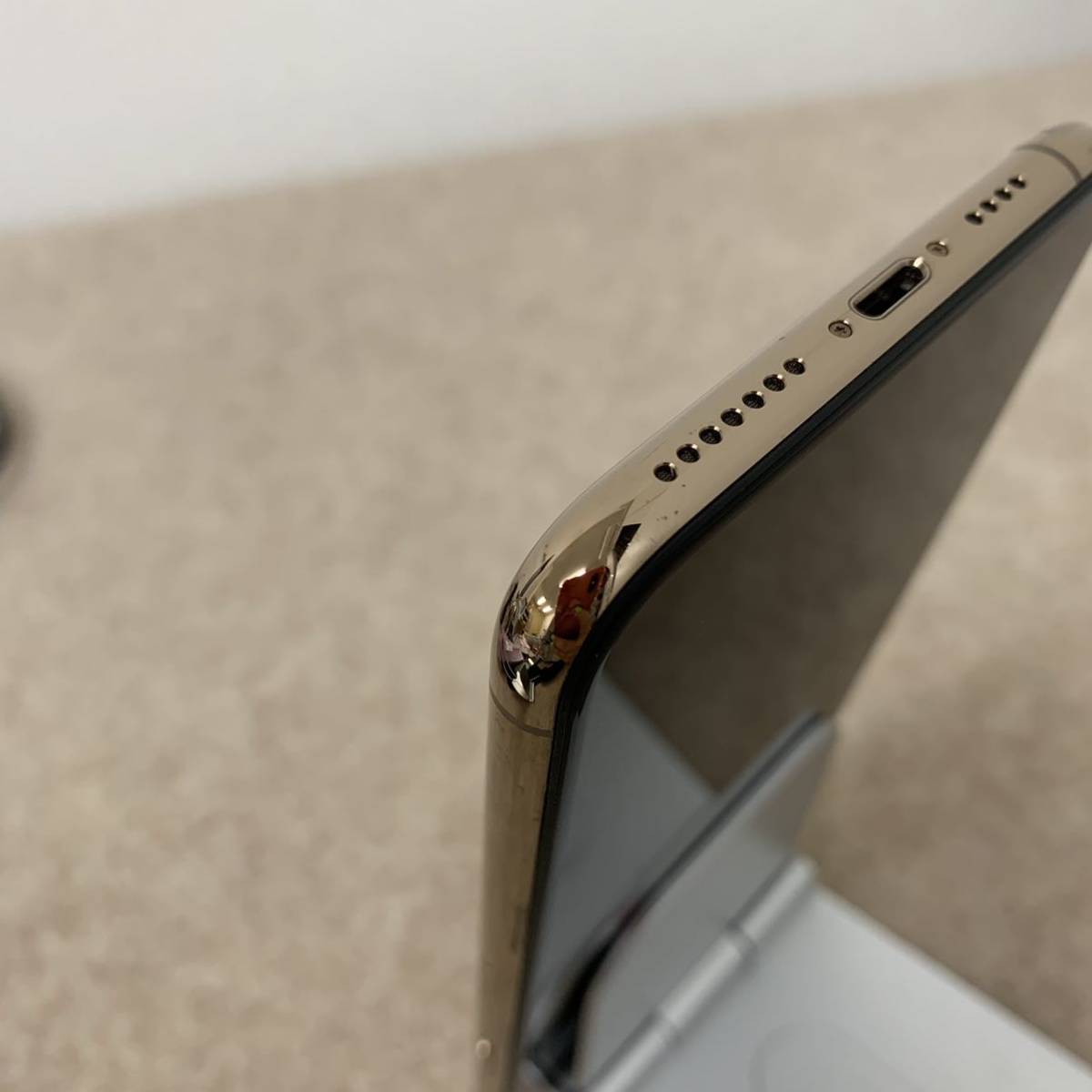 iPhone11 Pro Max 64GB SIMロック解除済 gold 71-