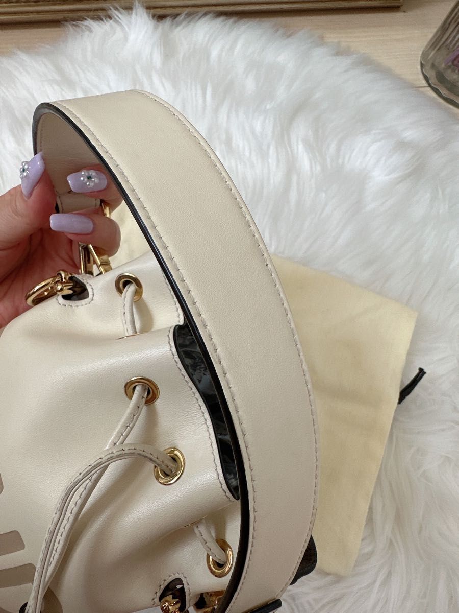 FENDI フェンディ モントレゾール ミニ ショルダーバッグ ハンドバッグ