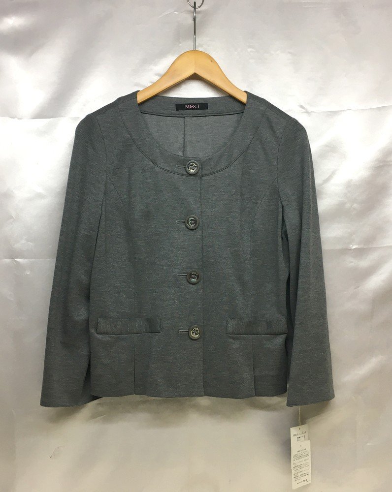 【未使用品】MISS J ミス ジェイ ノーカラージャケット ブルゾン 636211-19 サイズ：38 カラー：グレー