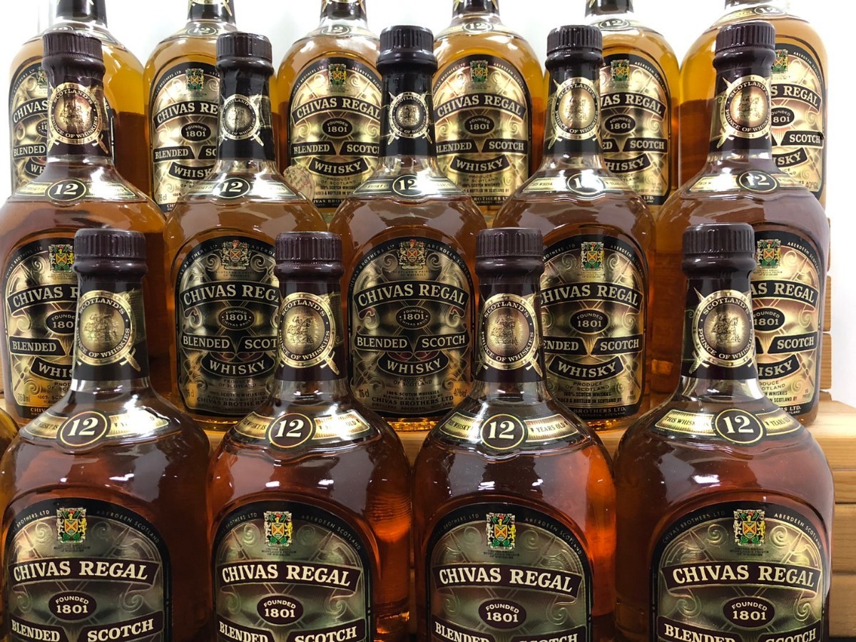 5☆大好評 CHIVAS REGAL 12年特級 15年 未開封 古酒 2本 ウィスキー