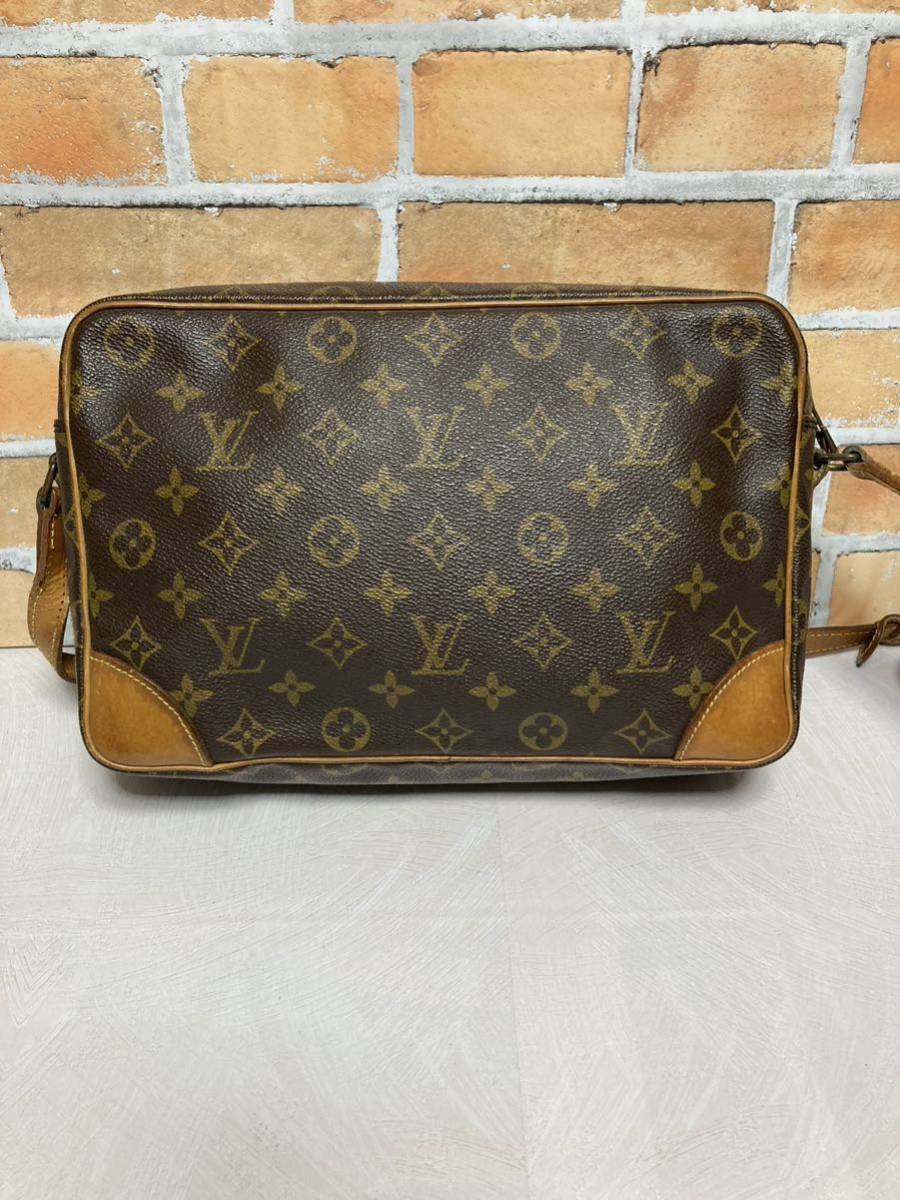 ルイヴィトン LOUIS VUITTON ショルダーバッグ トロカデロ27