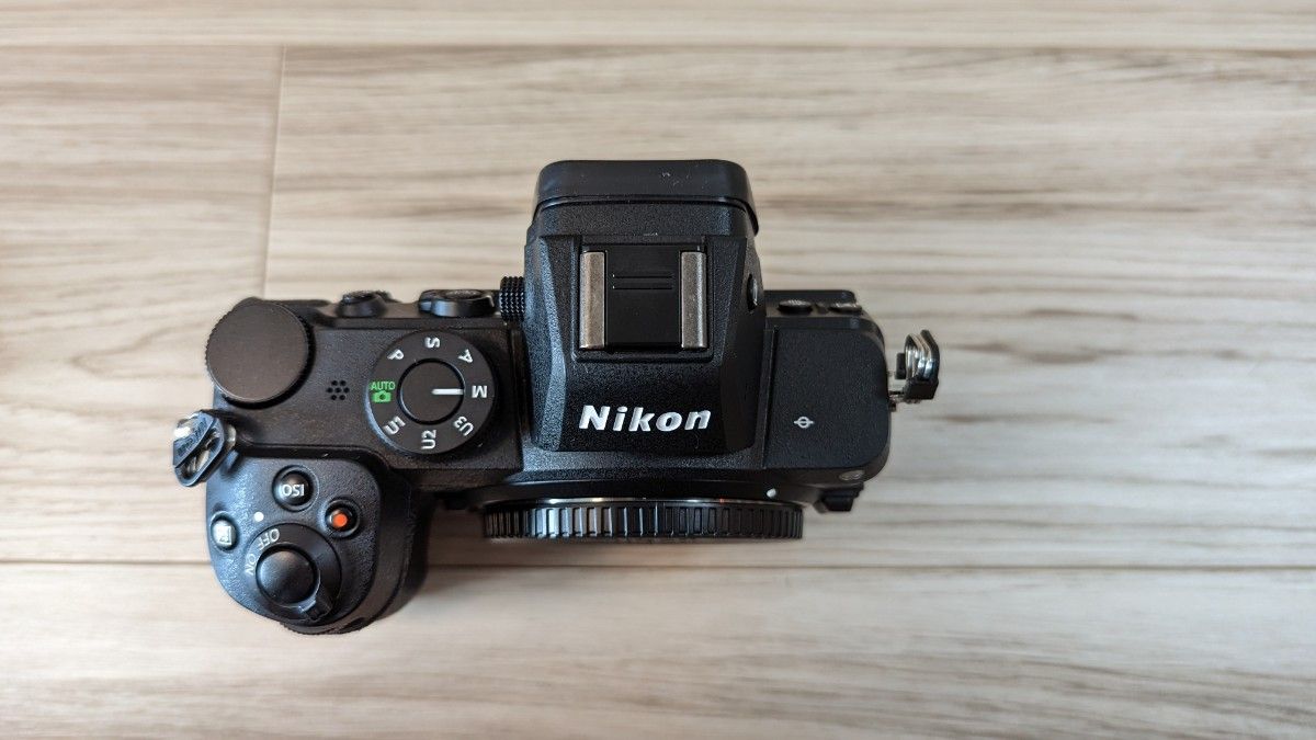 Nikon Z5 ニコン ホディ おまけ付きsmallrigとlexar sdカード