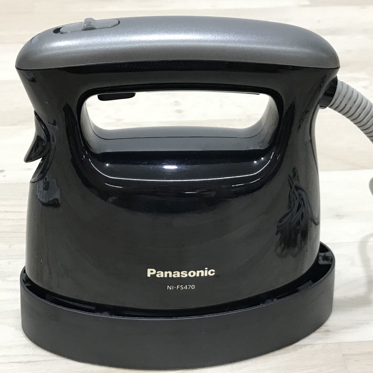 Panasonic　衣類スチーマー　NI-FS470　ブラック