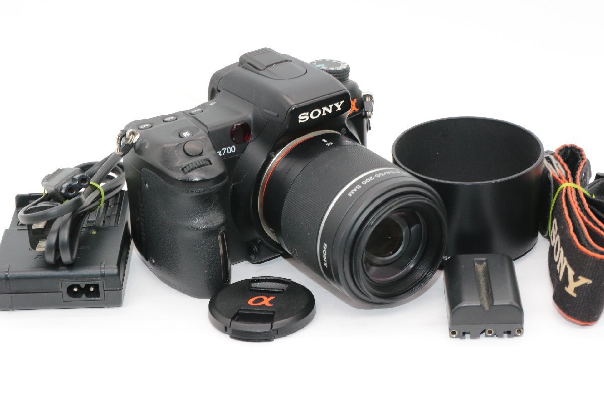 【良品/動作品】ソニー SONY α700 + DT 55-200MM F4-5.6 SAM (充電器、バッテリー付）＃3672