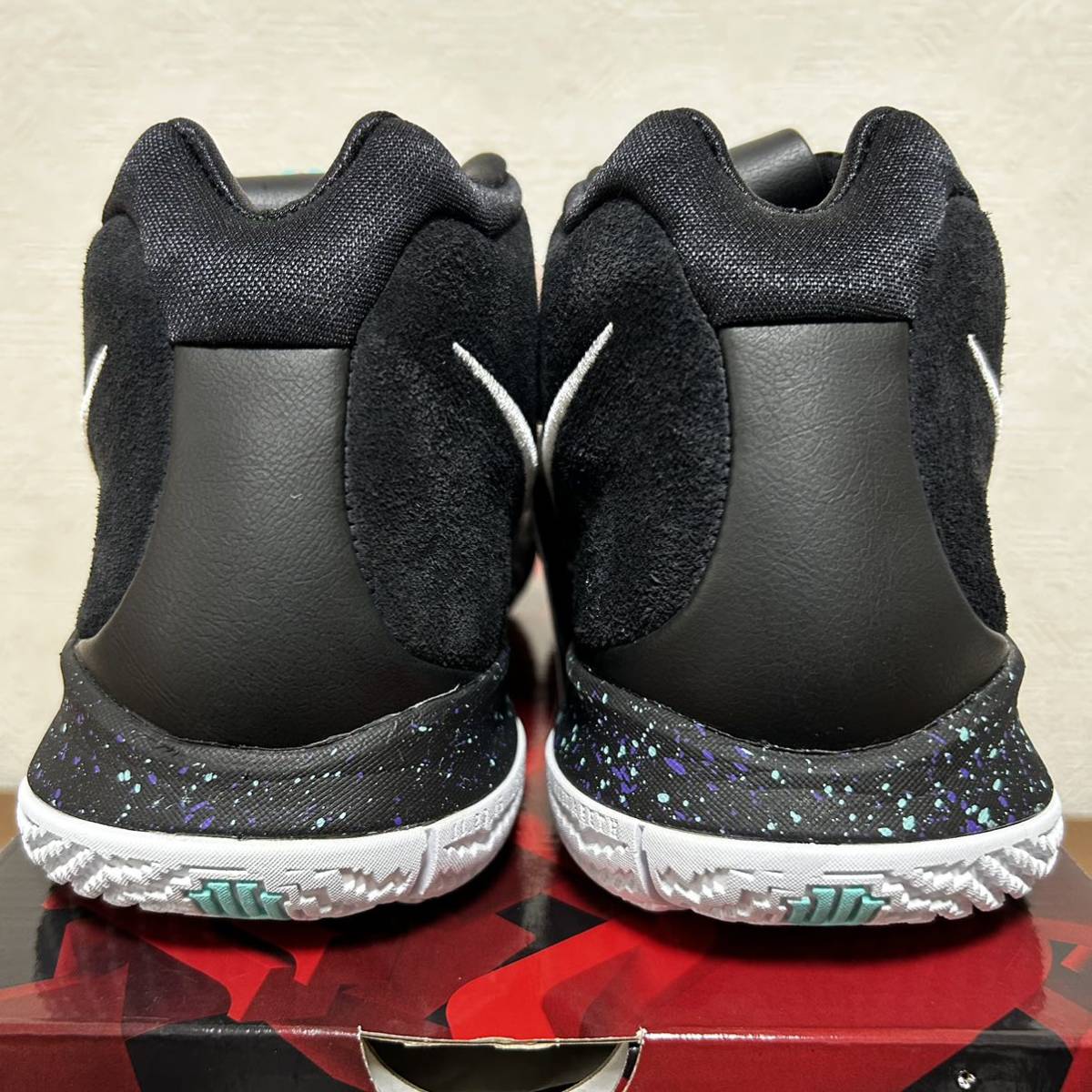 未使用 NIKE KYRIE 4 ANKLE TAKER 943807 002 ナイキ カイリー