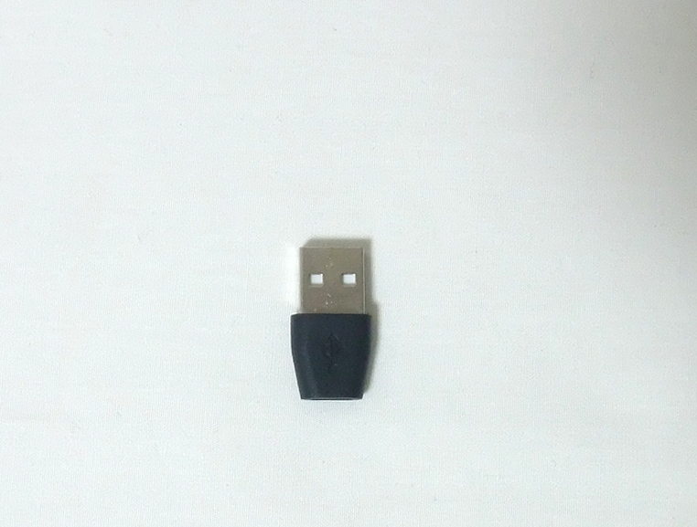 USB2.0オスをMicro USBメスに変換するアダプタ（黒色、新品）_画像1