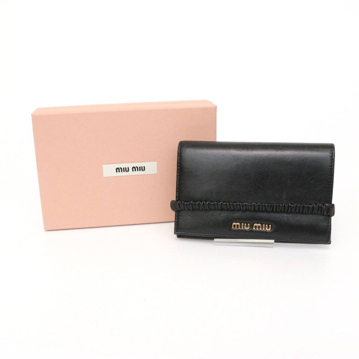 ミュウ ミュウ 5MV024 ギャザー 折り財布 ウォレット folded wallet バンド付き 小さい財布 ナッパ レザー 本革 黒 ブラック  black MIU MIU
