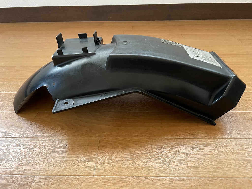 カワサキ GPZ750F GPZ1100(ZX1100A)リヤフェンダー(35023-1055)(リア
