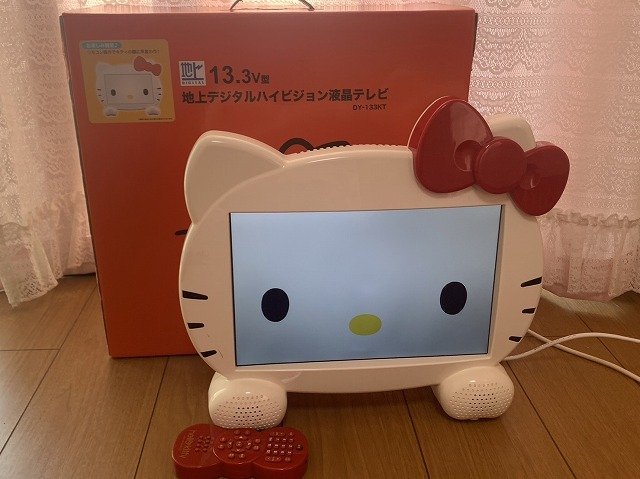 Yahoo!オークション - 【中古】ハローキティ 液晶テレビ 13.3v型 DY-13...