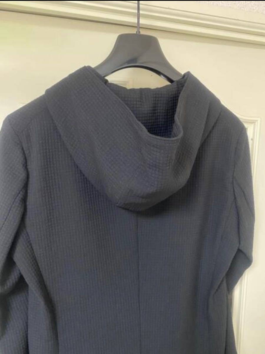 値引 イタリア製 EMPORIO 軽くて大変暖かいお品です- ARMANI XSサイズ