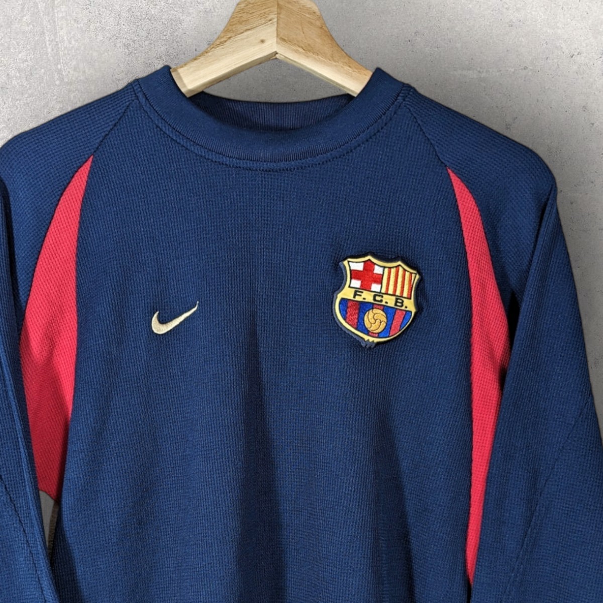 信頼も厚い NIKE ナイキ FCバルセロナ 長袖ワッフル スウェット ジャケット、上着