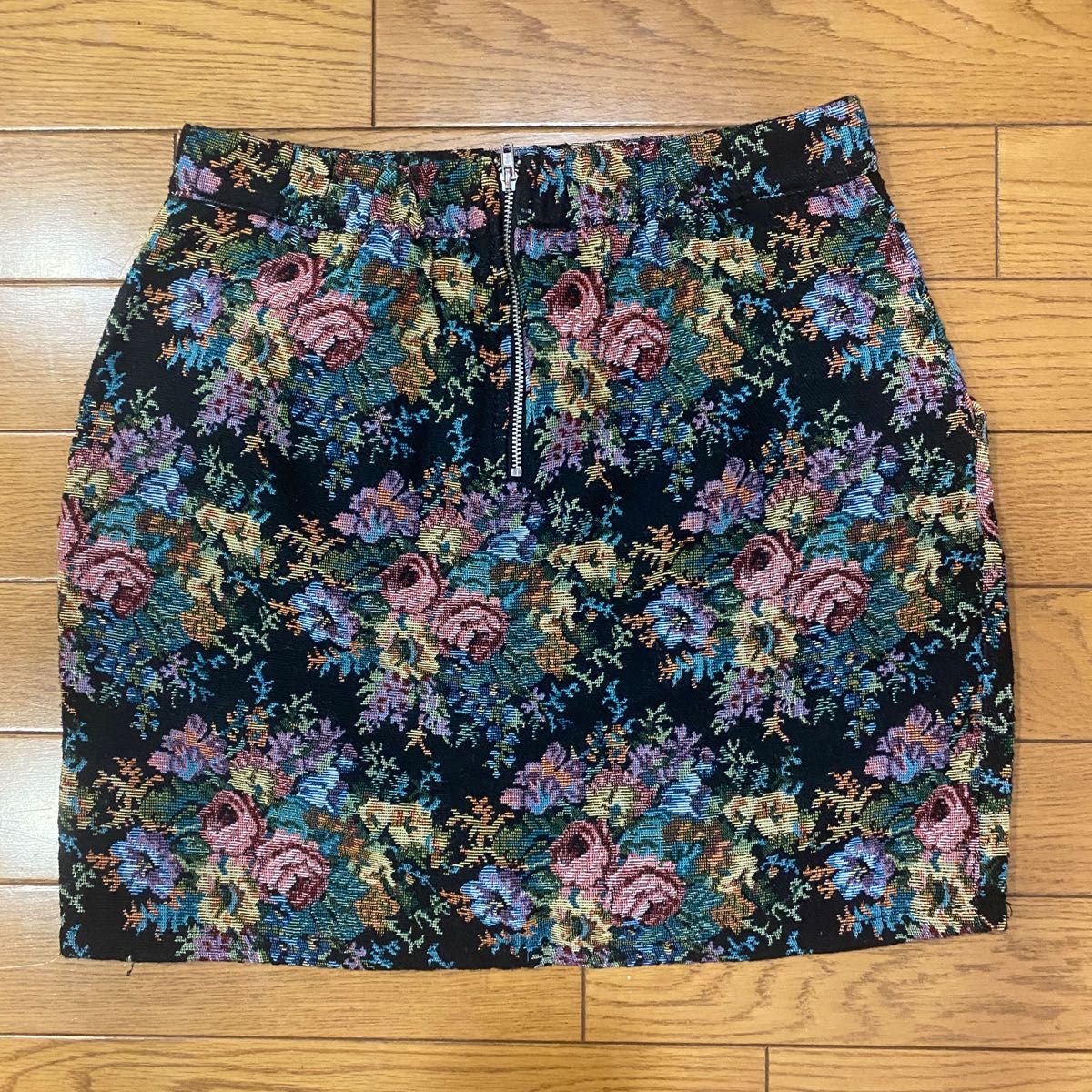 新品未使用品 刺繍 絨毯 花柄 スカート 膝丈|Yahoo!フリマ(旧 新品未使用品 刺繍 絨毯 花柄 スカート 膝丈|Yahoo!フリマ(旧