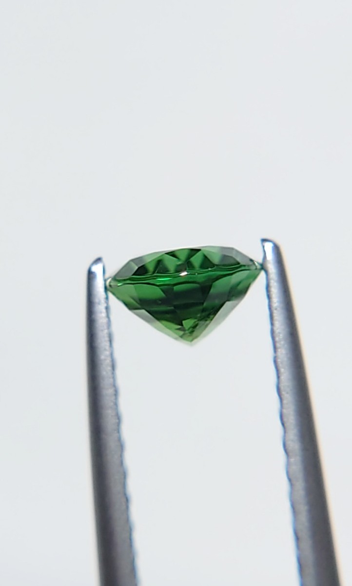 極美品！　クロムトルマリン　0.666ct ソーティング付　ルース（LA-6216）