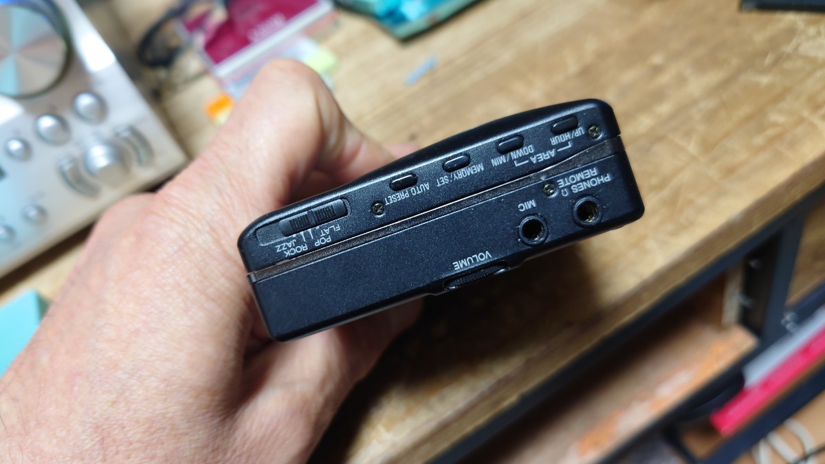 aiwa/アイワ ポータブルカセットプレーヤー HS-JX828 ジャンク aiwa/アイワ ポータブルカセットプレーヤー HS-JX828 ジャンク