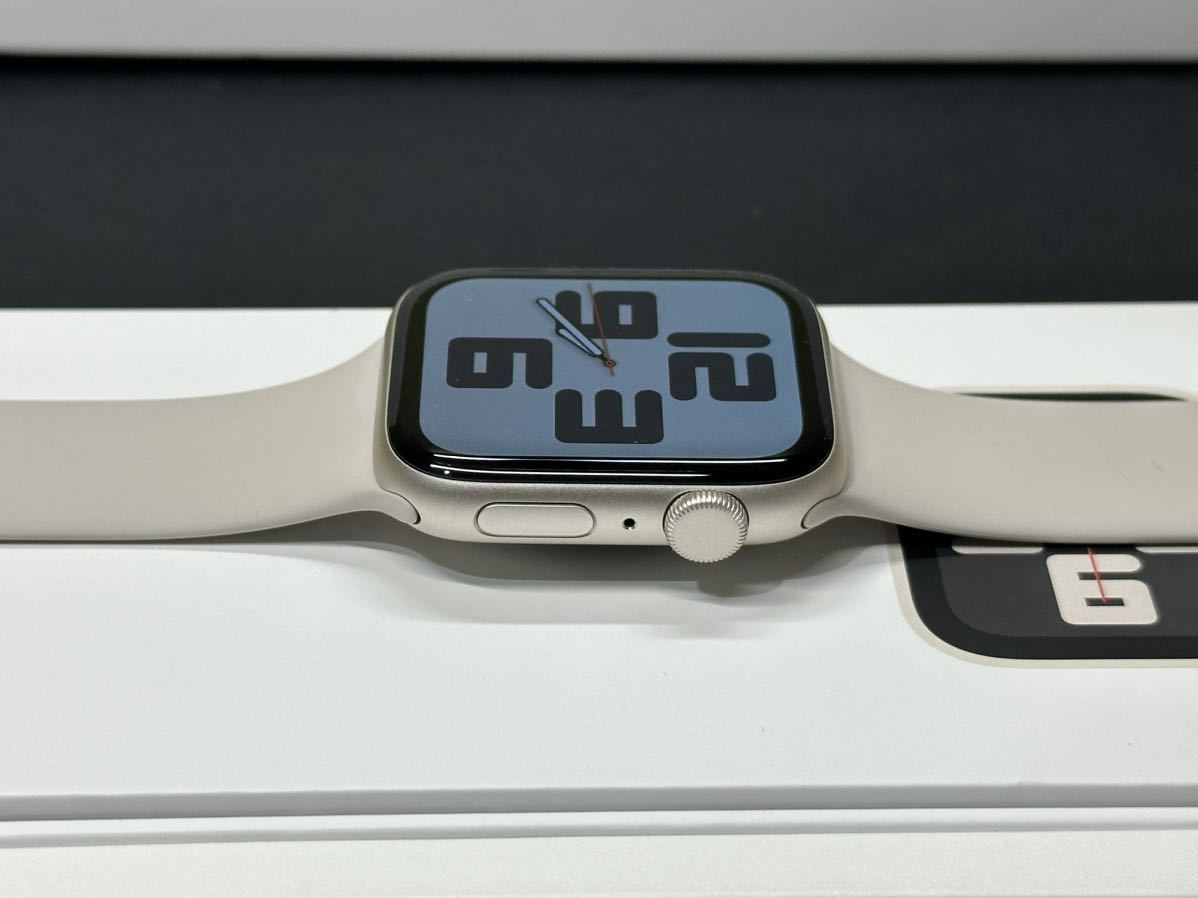 ☆即決 ほぼ未使用 バッテリー100% Apple Watch SE2 44mm スターライト