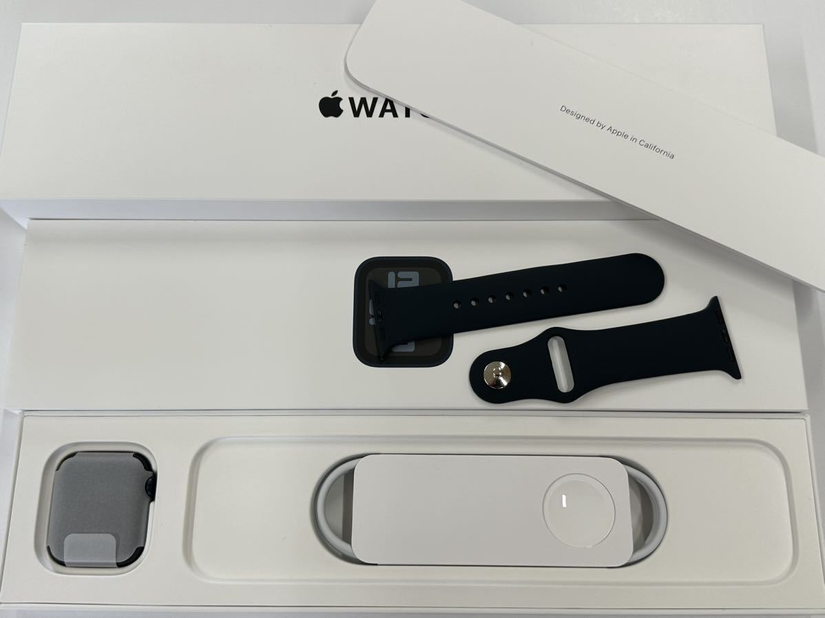 ☆即決 ケア+加入可能です 未使用 第二世代 Apple Watch SE2 40mm