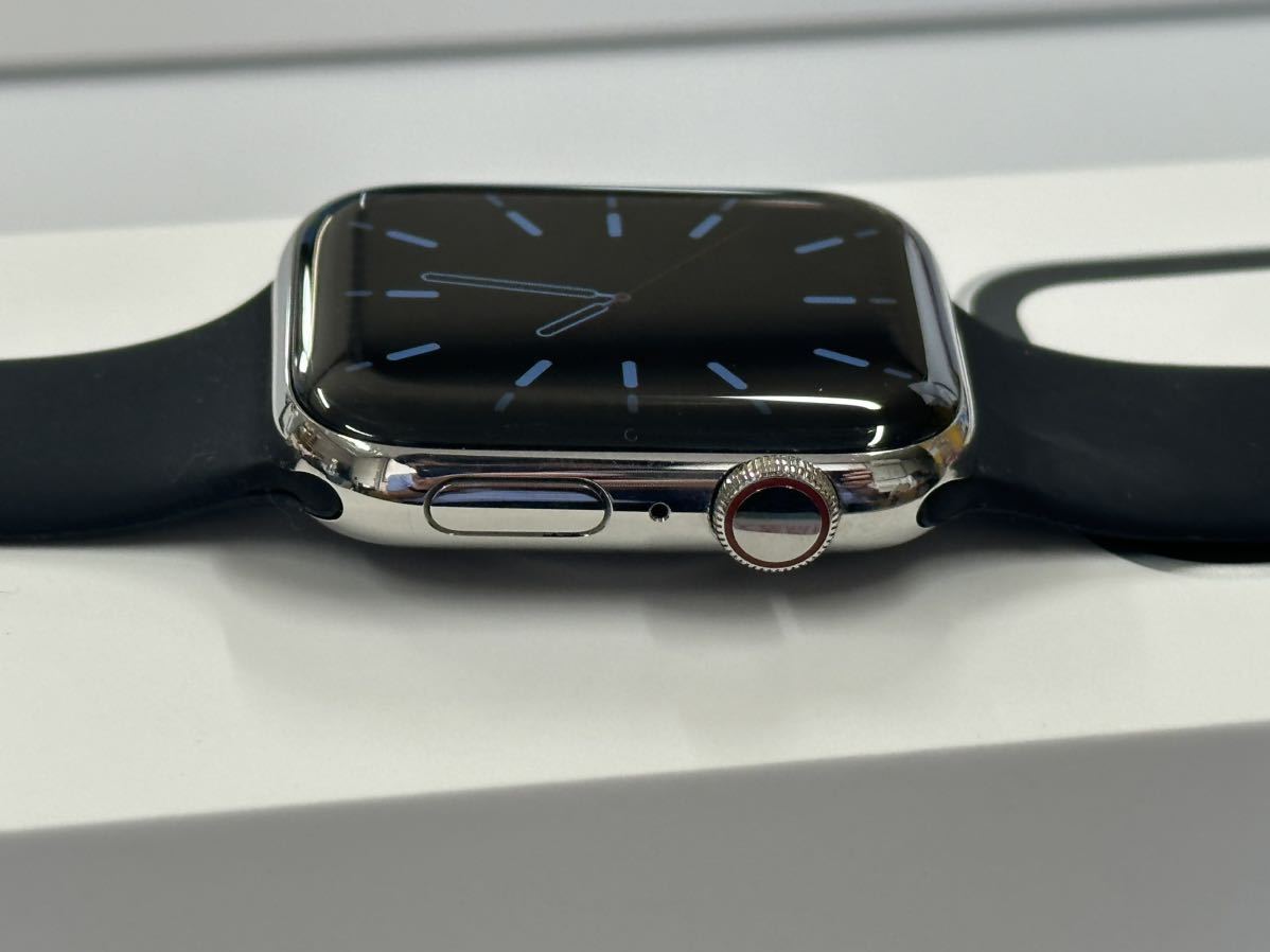 ☆即決 おすすめ シルバーステンレス 美品 Apple watch Series4 GPS+
