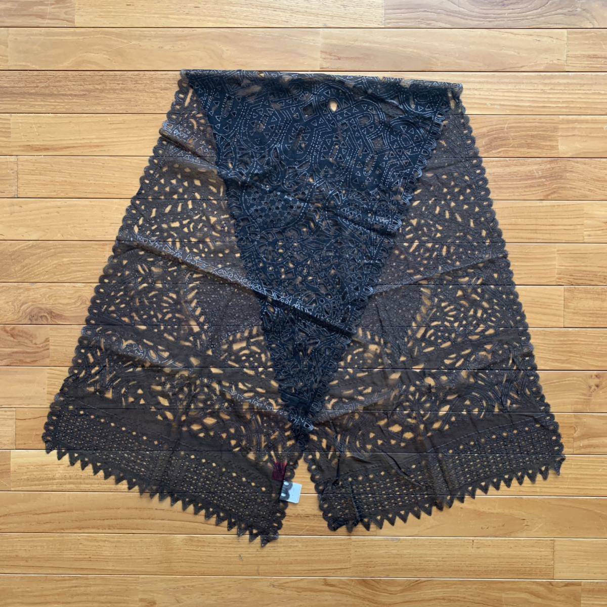 ヤフオク! - ISSEY MIYAKE Haat 切り絵 シルクスカーフ...