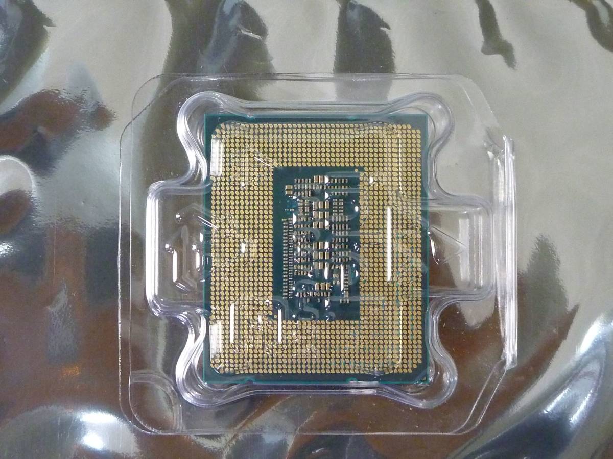 Intel core i7 12700K   LGA1700 第12世代