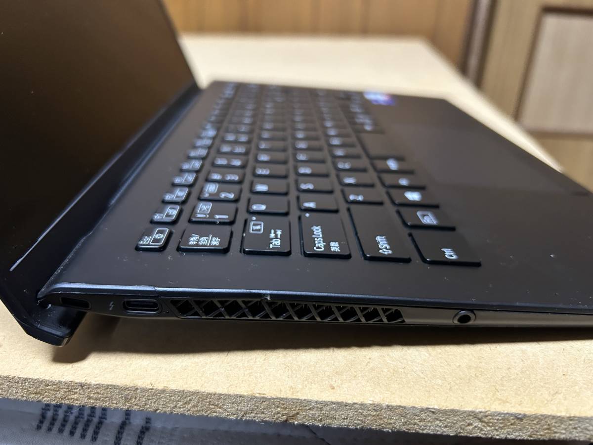 VAIO Z 2021年モデル VJZ141C11N (Core i7、16GB mem、512GB SSD、4k