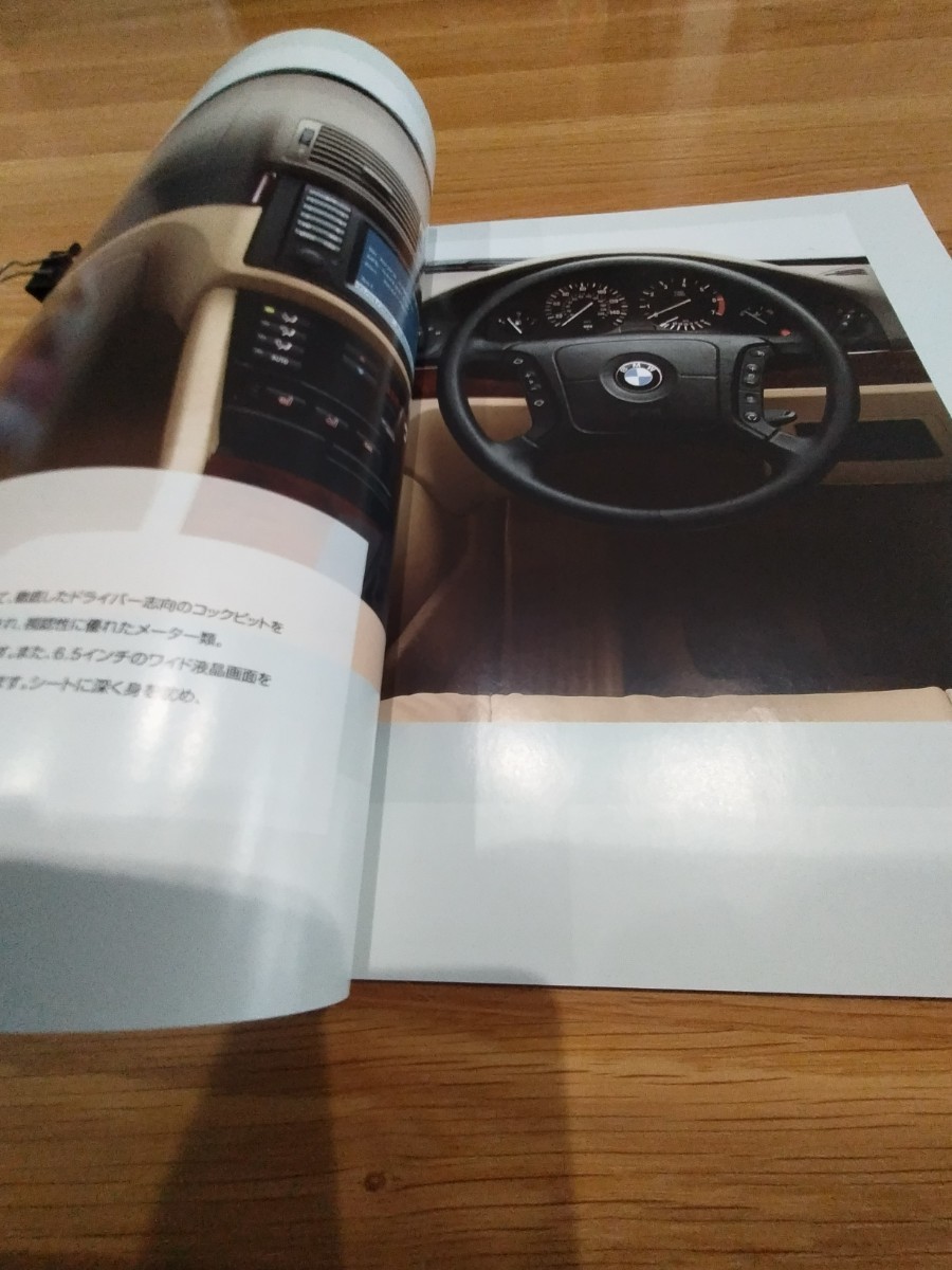 [ catalog only ] BMW 5 series sedan 4 generation E39 type latter term 525i 528i 540i 2001 year 5 month thickness .84P catalog Japanese edition * beautiful goods.