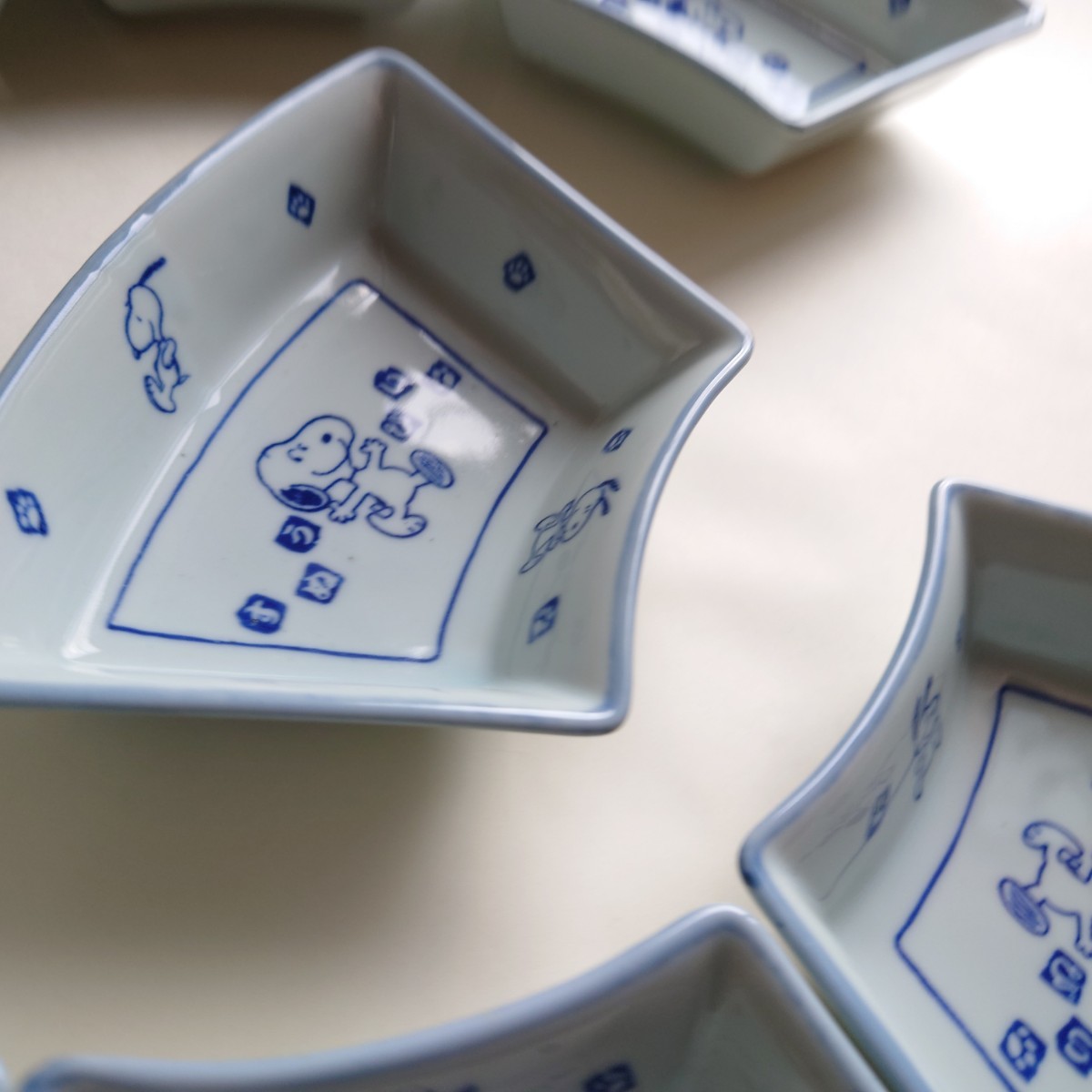 未使用 スヌーピー 手巻き寿司セットの小皿 8枚 陶器製 の画像4